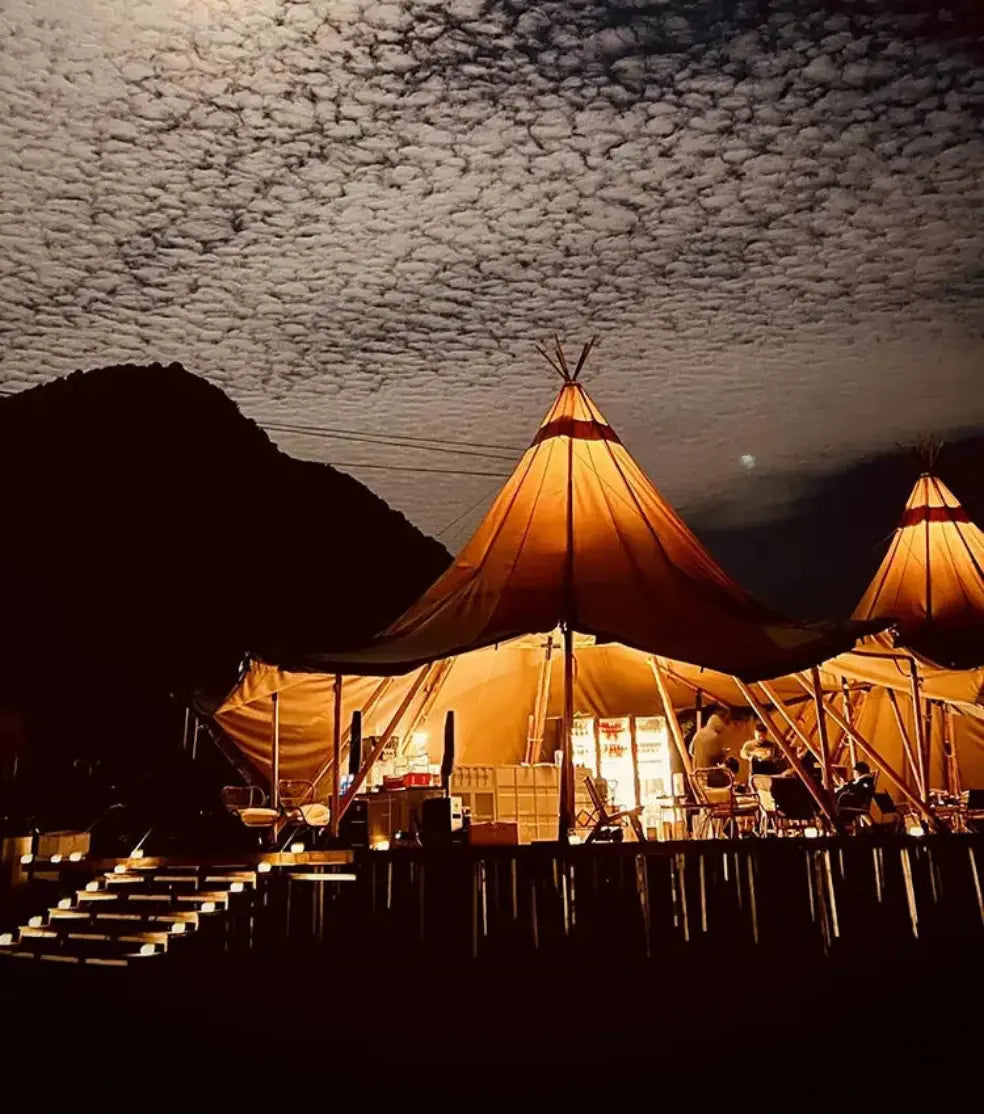 Outdoor tents, large campsites, gatherings, resorts, camping sites, reSPECIFICATIONSBrand Name: NoEnName_NullSail Material: CANVASOrigin: Mainland ChinaCatalog number: Double straw hat tentWater resistance index: More than 3000MMJohnny TirakJohnny TirakOutdoor tents, large campsites, gatherings, resorts, camping sites, restaurants, hotels, straw hat canopies