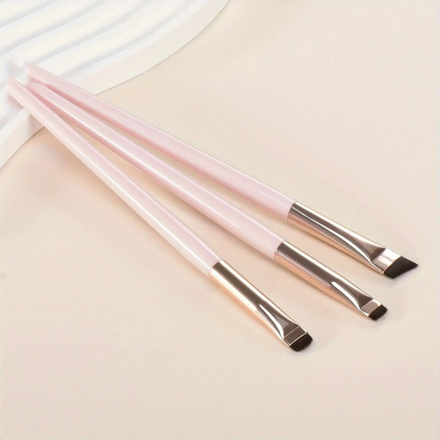 Ultra-Thin Eyebrow Brush Set -3Pcs Angled Precision Eyeliner MakeupBruSPECIFICATIONSBrand Name: otherItem Type: MAKEUP BRUSHQuantity: 3/4/7Origin: Mainland ChinaChoice: yesJohnny TirakJohnny TirakUltra-Thin Eyebrow Brush Set -3Pcs Angled Precision Eyeliner MakeupBrushes, Synthetic Bristles Slanted Eyeshadow Eye Brow Tintin