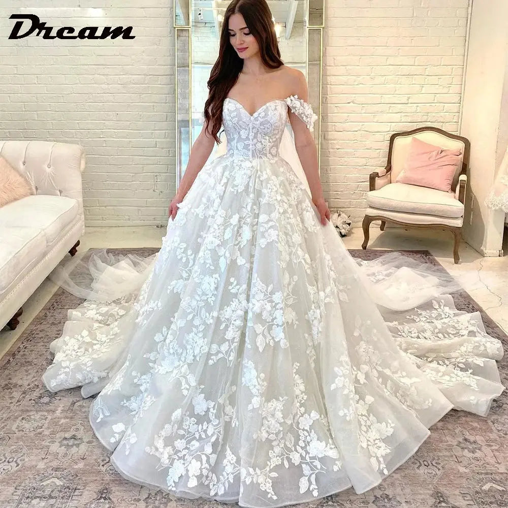 DREAM Princess Boho Wedding Dresses For Women Off the Shoulder SweetheSPECIFICATIONSBrand Name: NoEnName_NullStyle: ClassicNeckline: SWEETHEARTSleeve Length(cm): sleevelessTrain: Chapel TrainOrigin: Mainland ChinaCN: JiangsuDresses LenJohnny TirakJohnny TirakShoulder Sweetheart Lace Appliques Bridal Gown Ball Gown