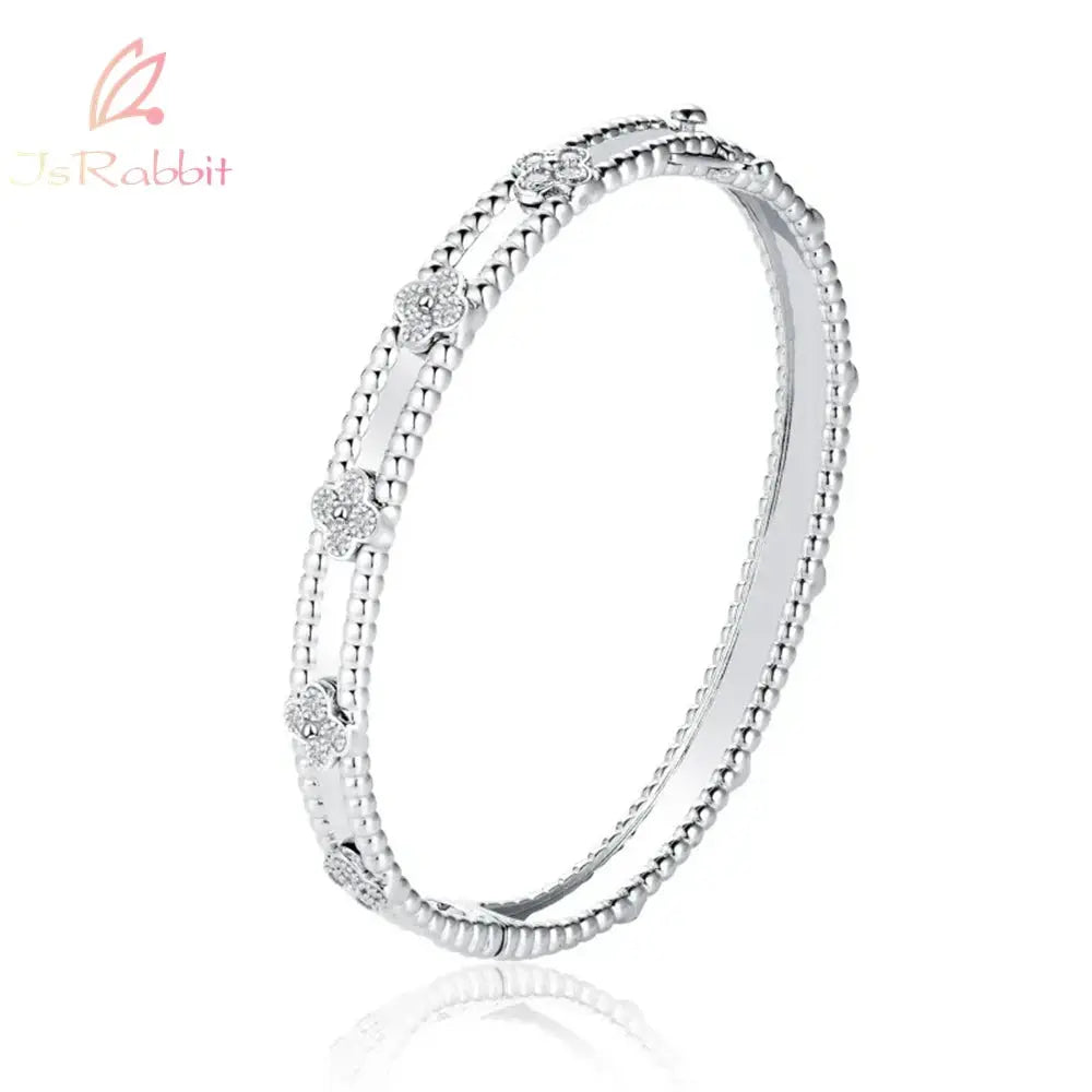 IsRabbit 18K Gold Plated 925 Sterling Silver Lab Synthesis Moissanite SPECIFICATIONSBrand Name: israbbitBracelets Type: Charm BraceletsMain Stone: MoissaniteCertificate Type: GTCOrigin: Mainland ChinaCertificate: YESItem Weight: 20gHigJohnny TirakJohnny TirakIsRabbit 18K Gold Plated 925 Sterling Silver Lab Synthesis Moissanite Diamond Wedding Anniversary Bangles Bracelets Fine Jewelry