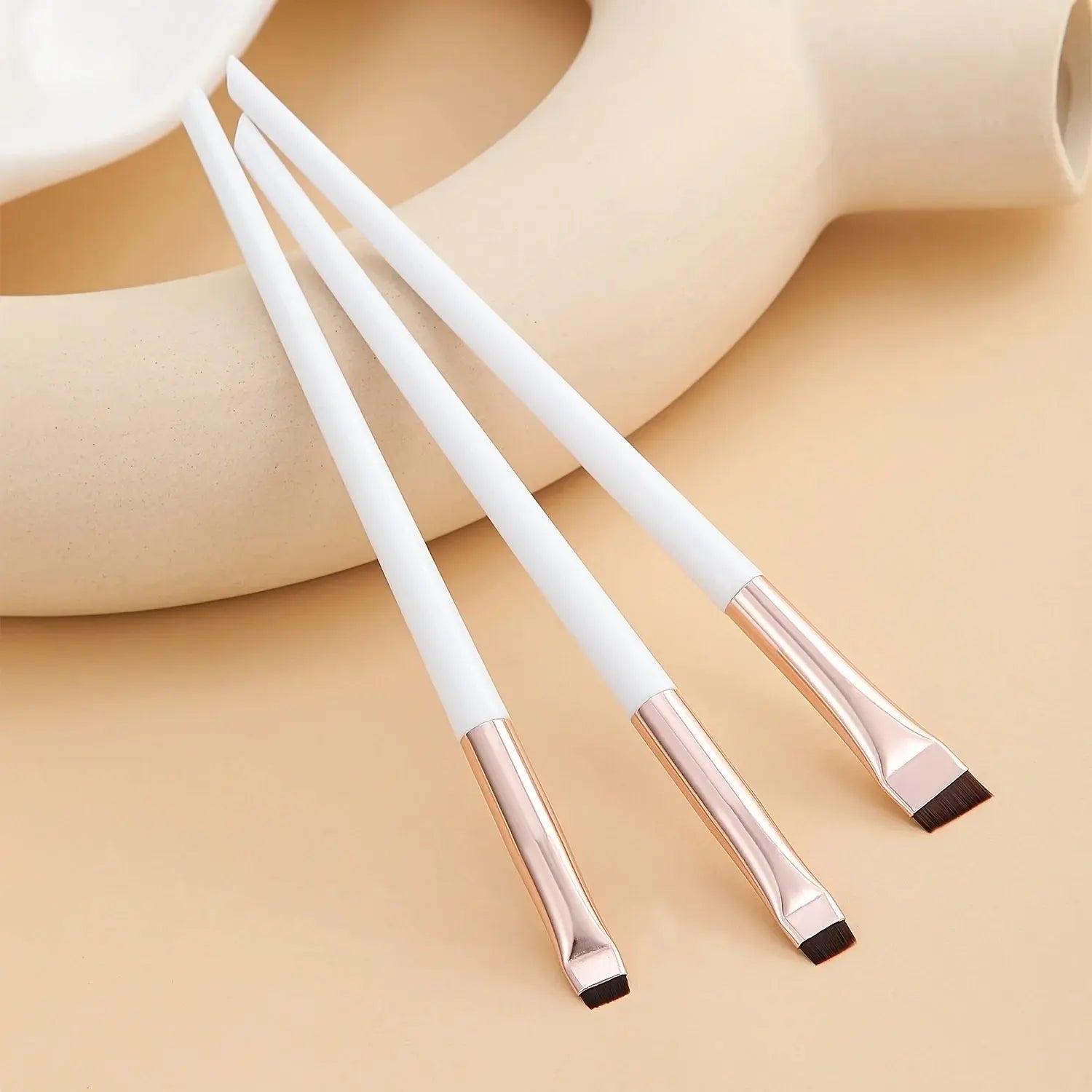 Ultra-Thin Eyebrow Brush Set -3Pcs Angled Precision Eyeliner MakeupBruSPECIFICATIONSBrand Name: otherItem Type: MAKEUP BRUSHQuantity: 3/4/7Origin: Mainland ChinaChoice: yesJohnny TirakJohnny TirakUltra-Thin Eyebrow Brush Set -3Pcs Angled Precision Eyeliner MakeupBrushes, Synthetic Bristles Slanted Eyeshadow Eye Brow Tintin